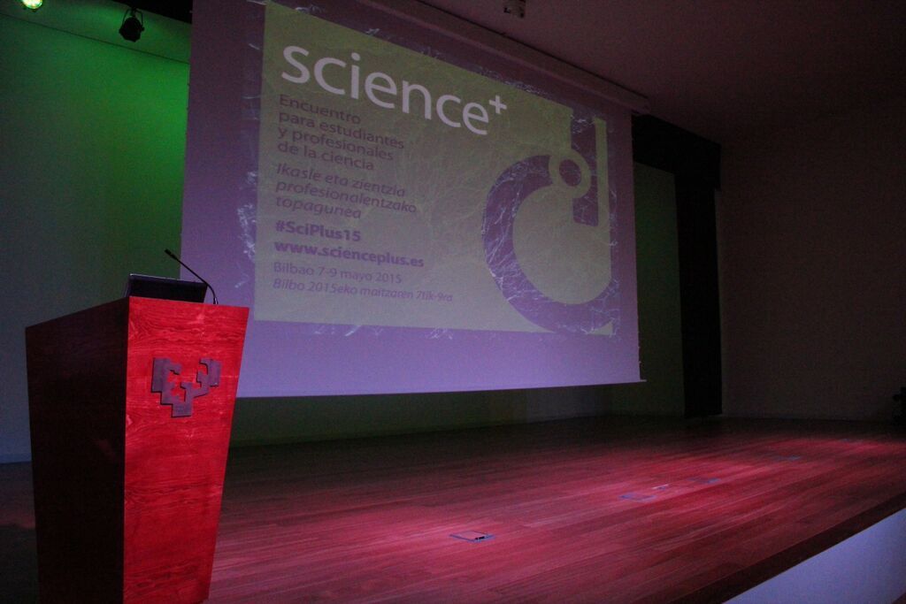 El escenario de Science+. Foto propiedad de @eduolpe. 