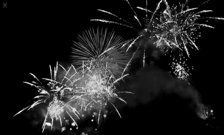  photo fireworks-animated-gif-7_zpsr3xq2jsm.gif