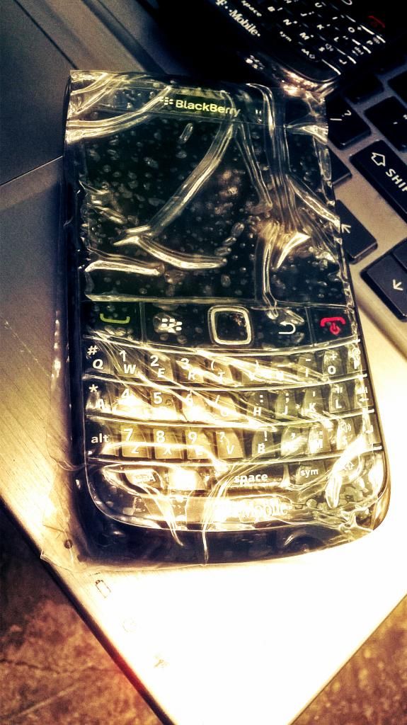 điện thoại blackberry 9780 t-mobile - 4